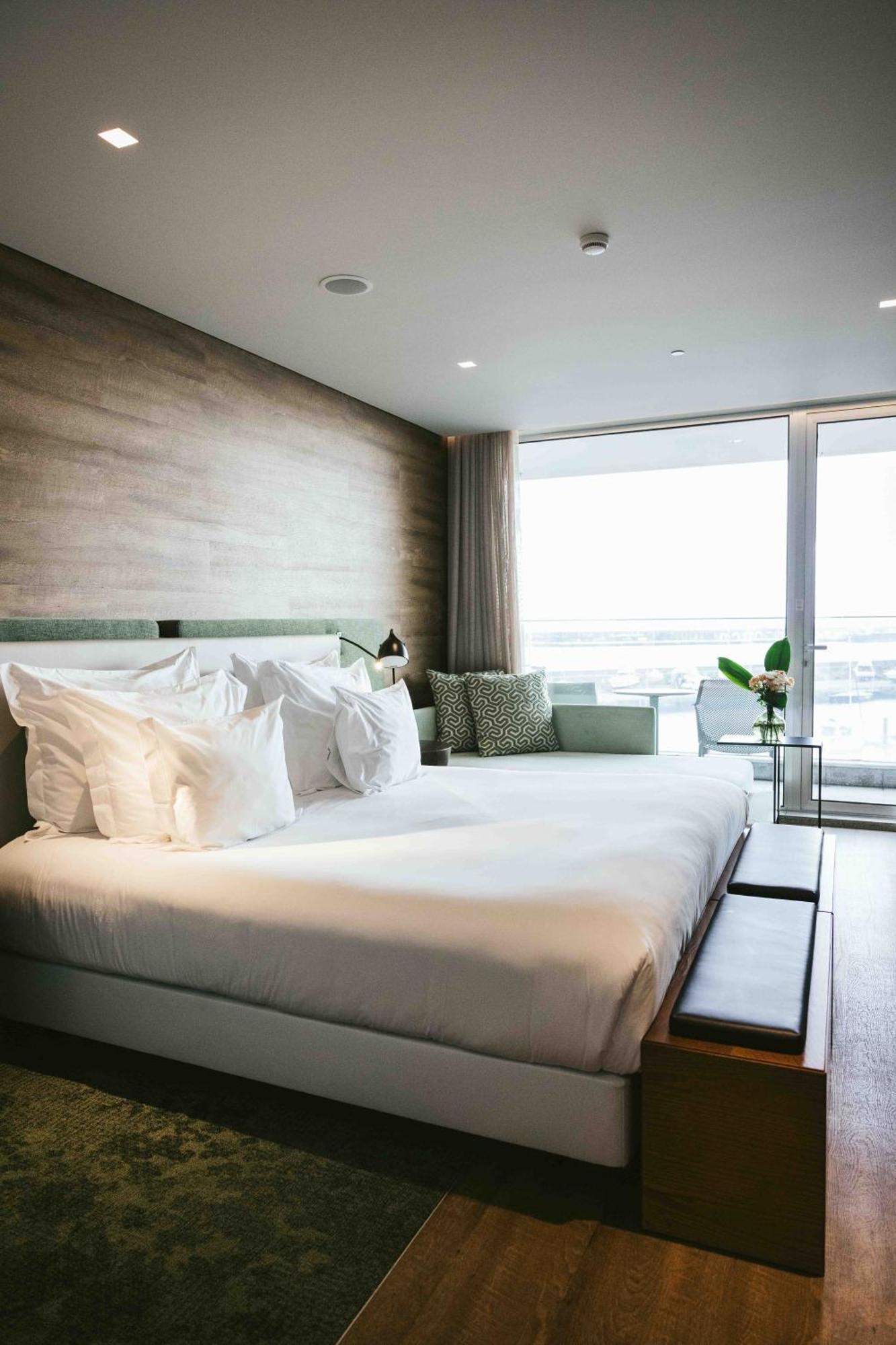 Hotel Octant Ponta Delgada Exteriér fotografie A bedroom at the hotel