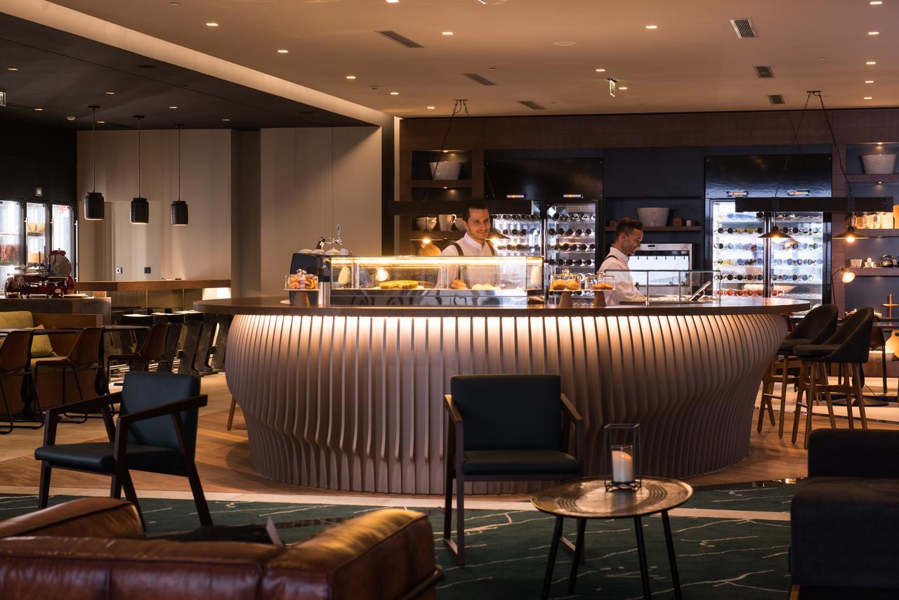 Hotel Octant Ponta Delgada Exteriér fotografie The bar at the lounge